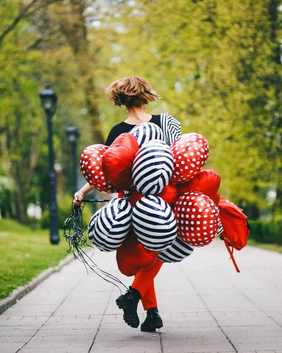 Шар с гелием (18"/46 см) Круг, Точки, Красный