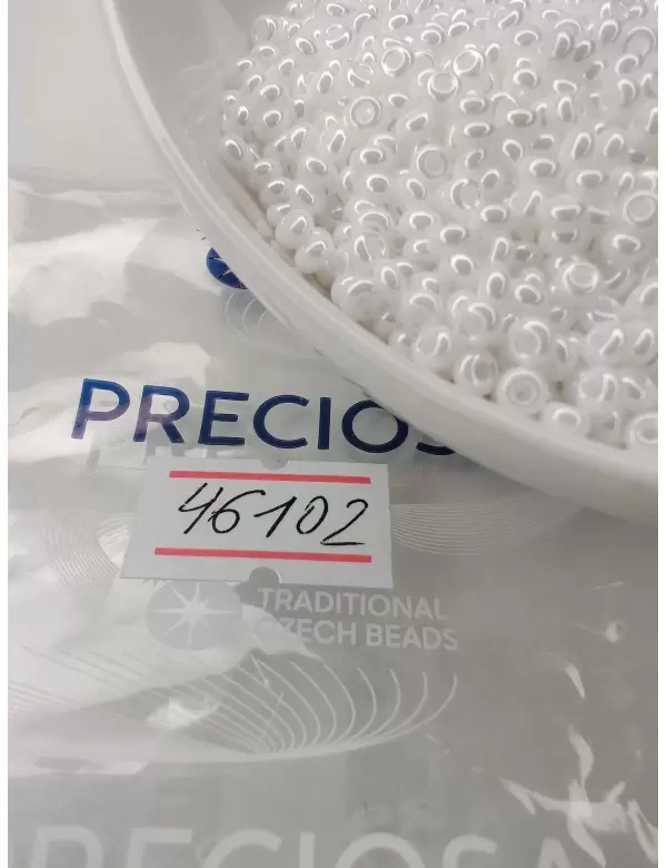 Бисер Preciosa 46102, 8/0