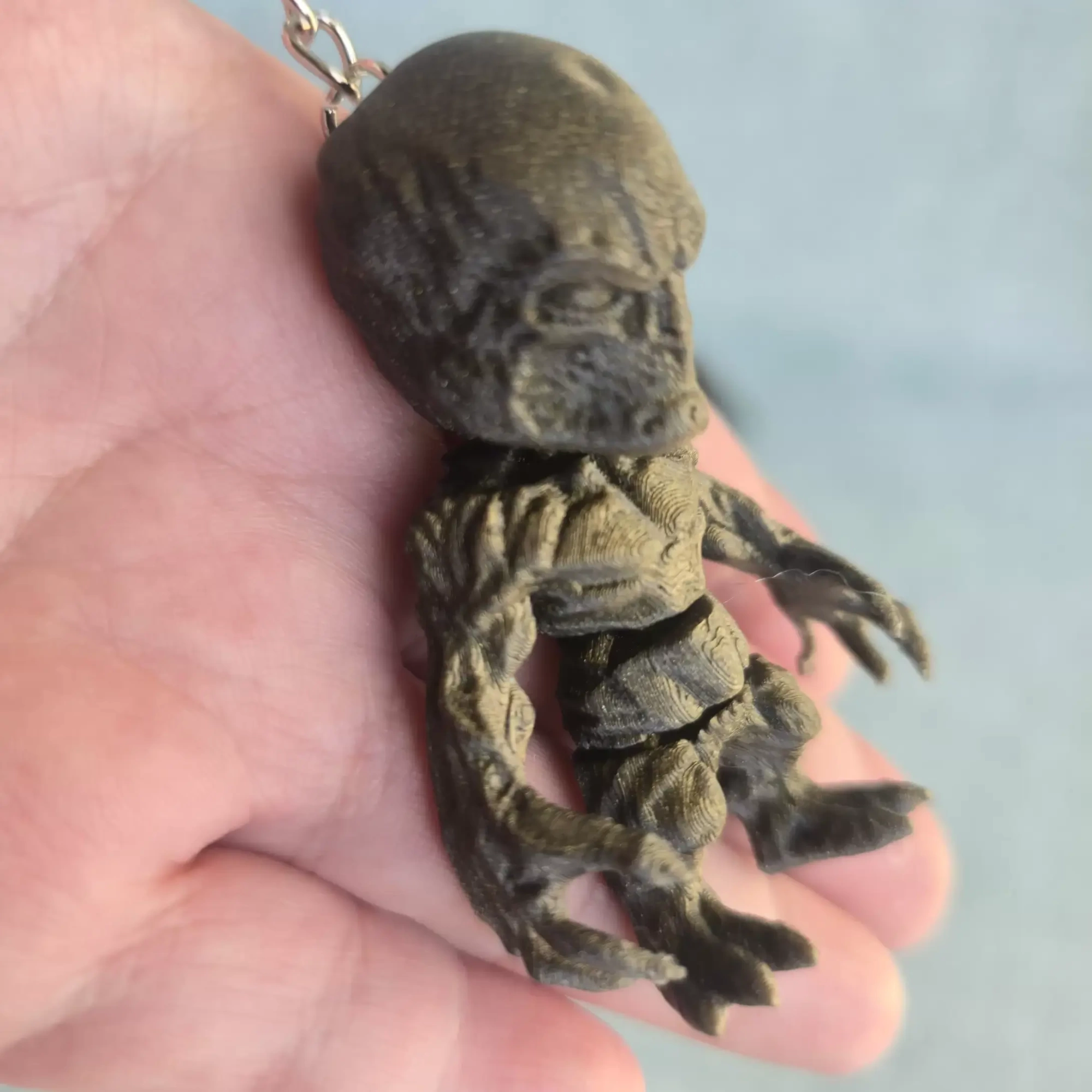 3Д Брелок Векна 6,5х4,5см, Чёрный с золотым переливом