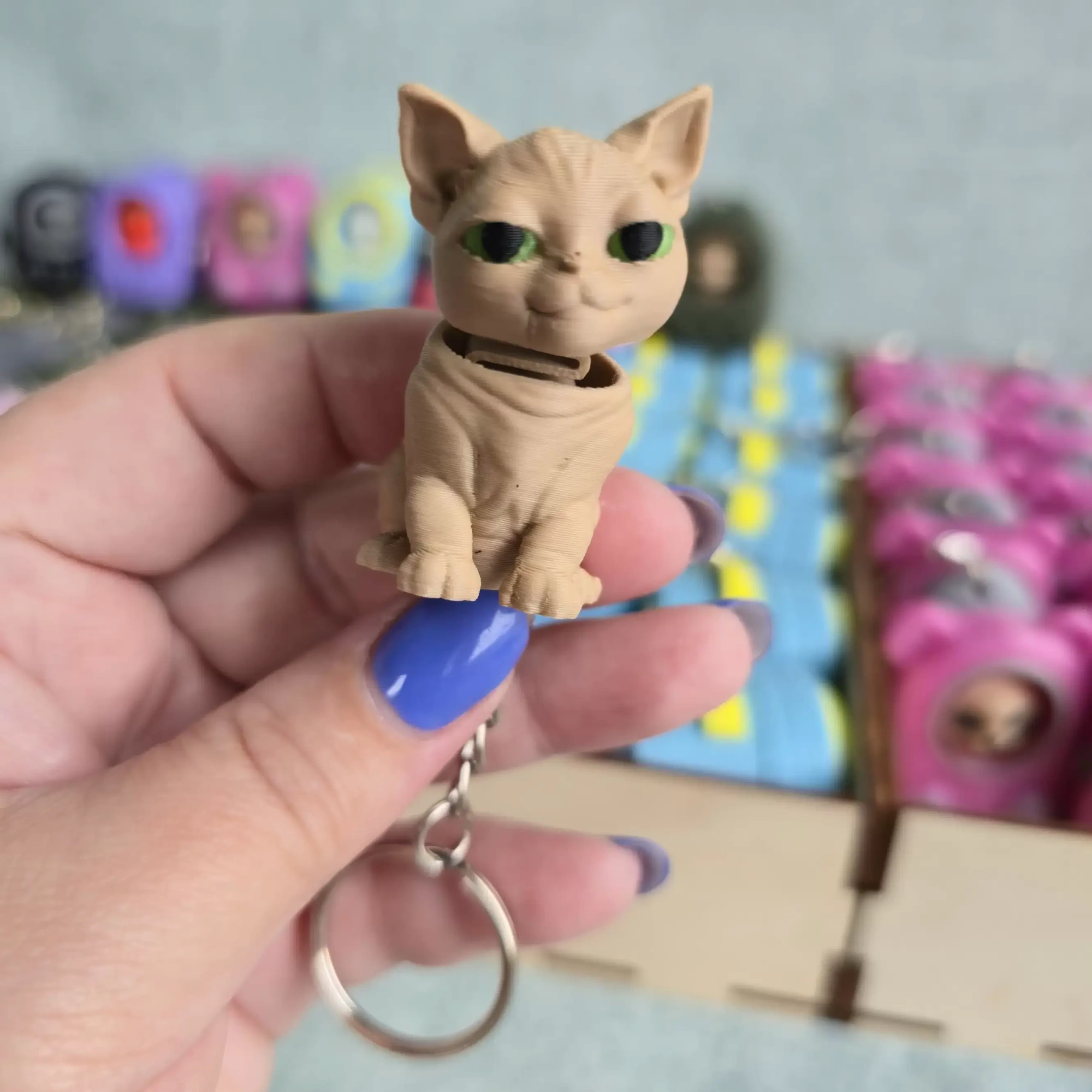 3Д Брелок Сфинкс котик качает головой 4,5х3см, Кофе с молоком